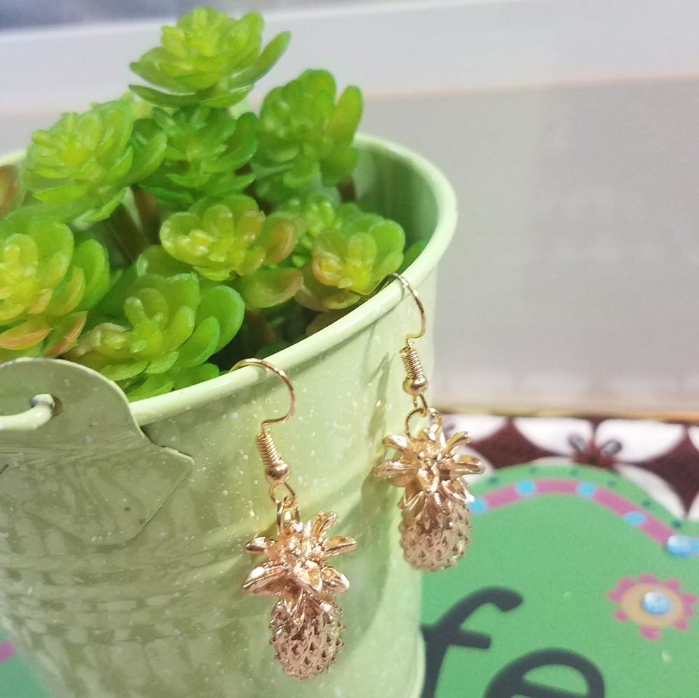 Pineapple Dangle Earrings - image 8